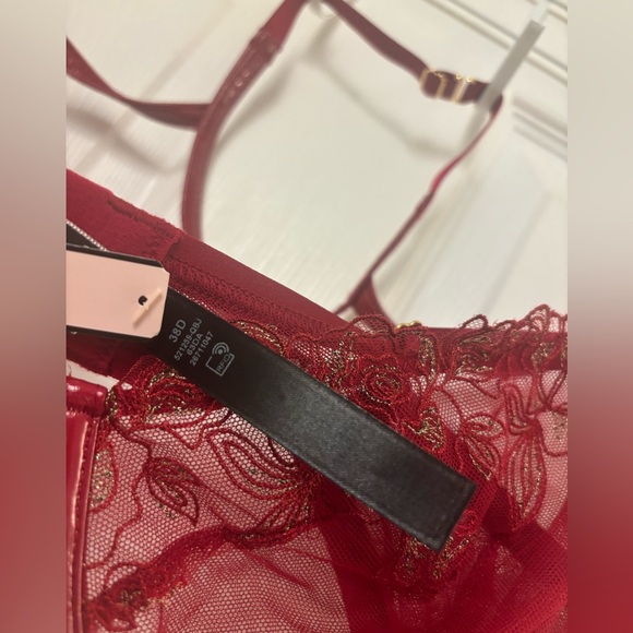 Victoria's Secret Red Lace Bra Size 38D New - Picture 5 of 12